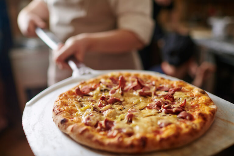 ¿Para qué sirve la pala de madera para pizza? Cotizador Proesa